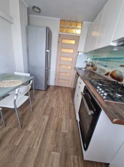 Apartament 3 Camere,Crangasi,Metrou,bl.1990,DECOMANDAT,Amenajat,parcare - 2