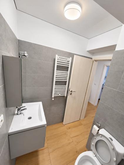 Apartament cu 2 camere decomandat în Vișani