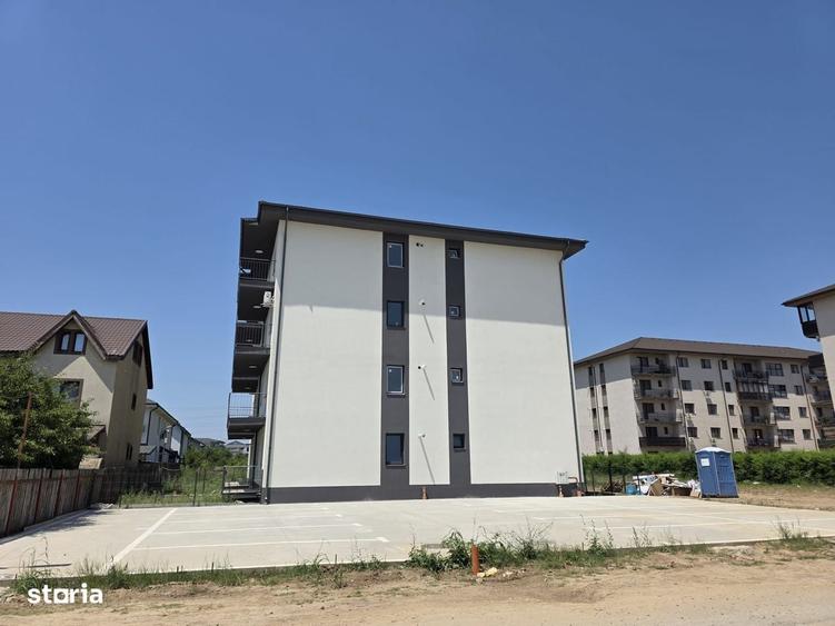 Apartament cu 3 camere decomandat în Dobroești