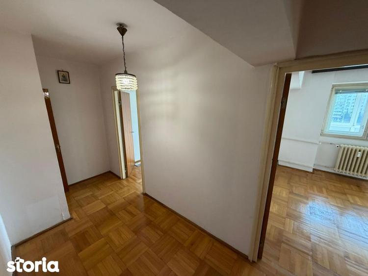 Apartament cu 4 camere, mobilat în Vitan