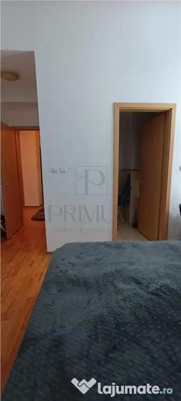 Apartament cu 4 camere decomandat în Aradului