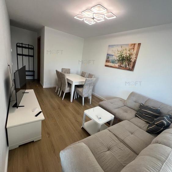 Apartament cu 3 camere decomandat, mobilat în P-ta Presei Libere