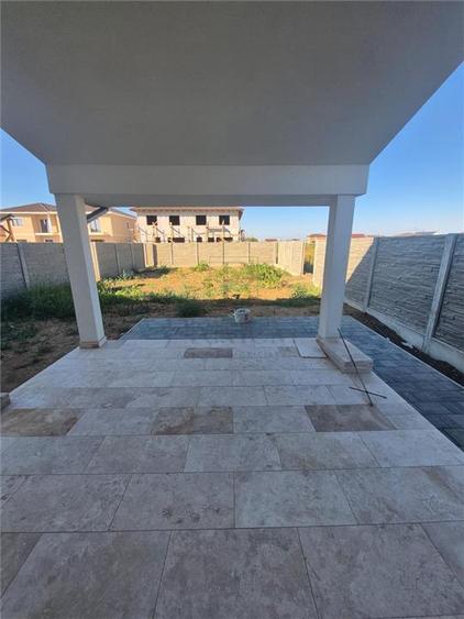 Duplex cu 4 camere cu Canalizare în Moșnița Nouă