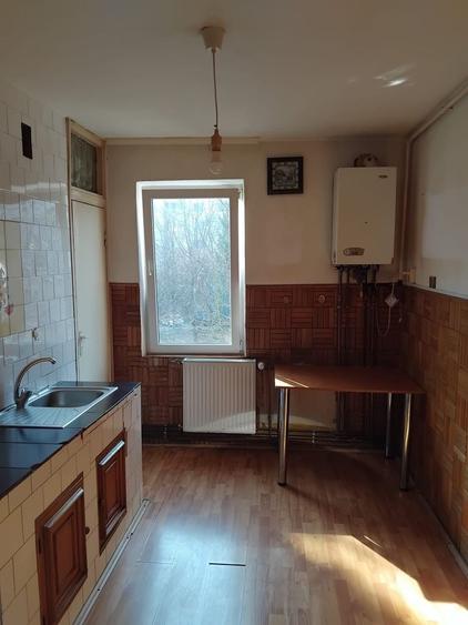 Apartament cu 2 camere decomandat în Tudor