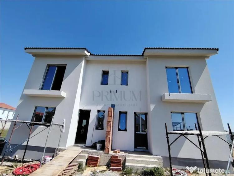 Casă cu 4 camere cu Teren 371 Mp în Moșnița Veche