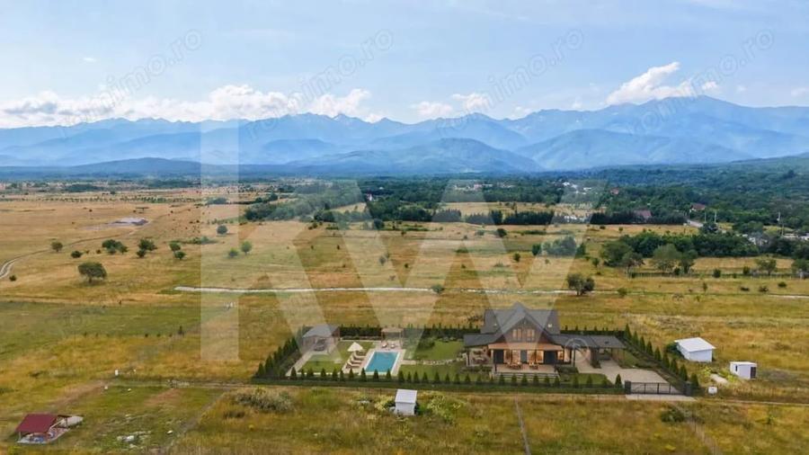 Teren cu priveli?te spectaculoasa spre Mun?ii Fagara?- Valea Avrigului - 9
