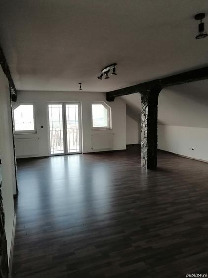 Casă cu 6 camere cu Teren 2255 Mp în Cenad