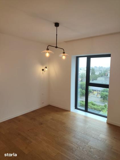 Apartament cu 3 camere în 13 Septembrie