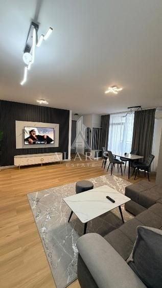 Apartament cu 2 camere decomandat, mobilat în Torontalului