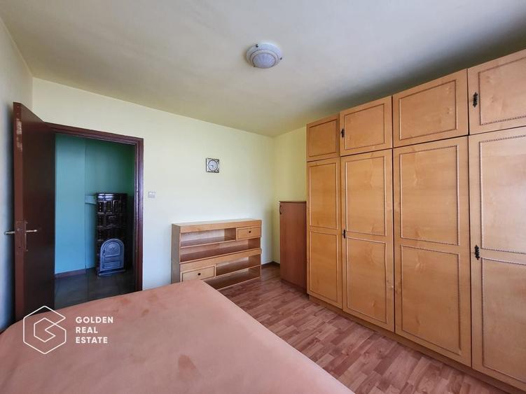 Apartament cu 3 camere semidecomandat în Central
