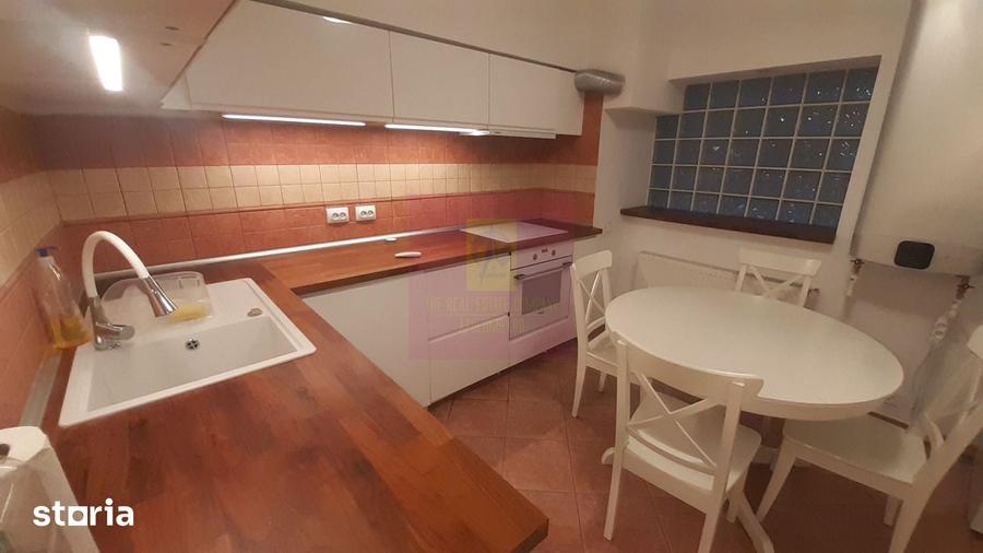 Apartament cu 3 camere în Romană