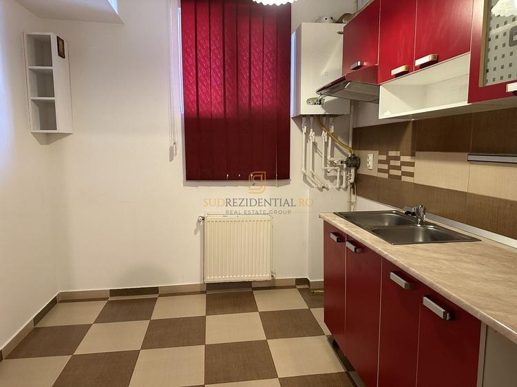 Apartament cu 3 camere decomandat, mobilat în Berceni