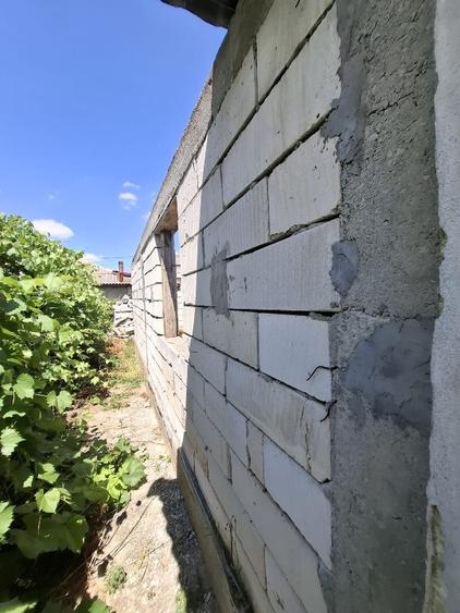 Casă individuală cu 1 camere cu Teren 300 Mp în Fetești-Gară