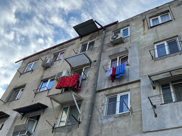 Garsoniera str Alunisului etajul 4 din 4 - 1