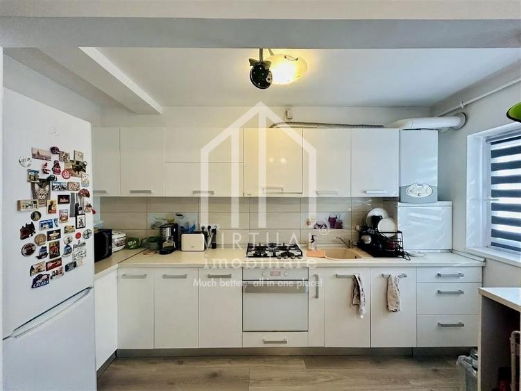 Apartament deosebit de vanzare, cu 3 camere, mobilat si utilat, - 1