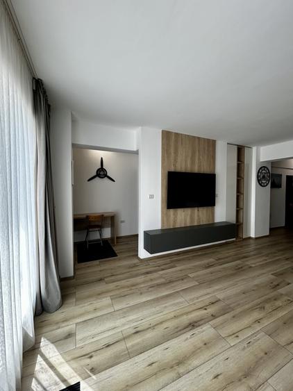 Penthouse Exclusiv cu Terasă Panoramică și Vedere la Lac - 3