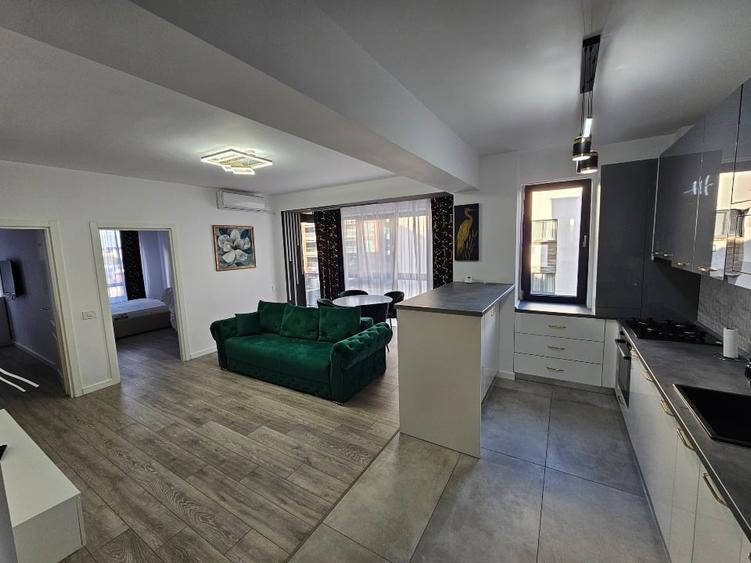 Apartament 3 camere, terasă generoasă, parcare subterană — Via Pipera - 2