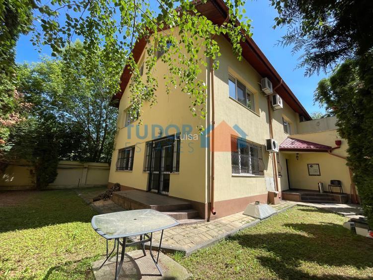 Vila de inchiriat in Herastrau -se preteaza pentru office/salon sau rezidential
