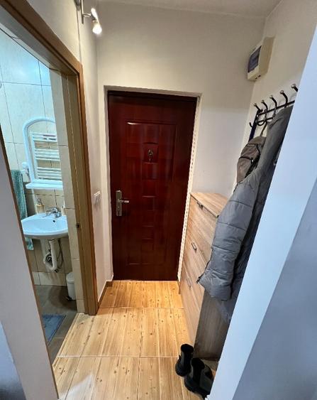 VAND garsoniera renovata pretabila birou zona Vasile Aaron - 3