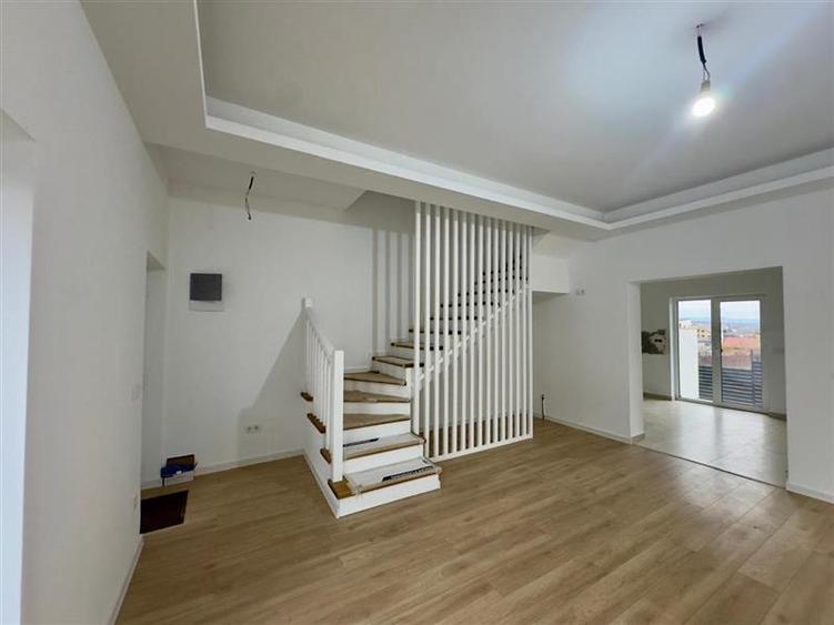 Duplex in rediu, intabulat - 5