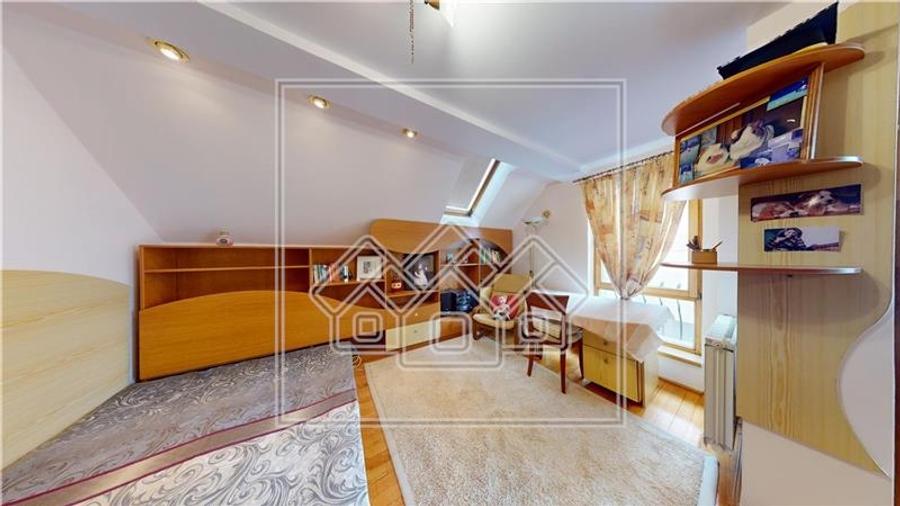 Casa de vanzare in Sibiu - individuala - 278 mp utili - - 22