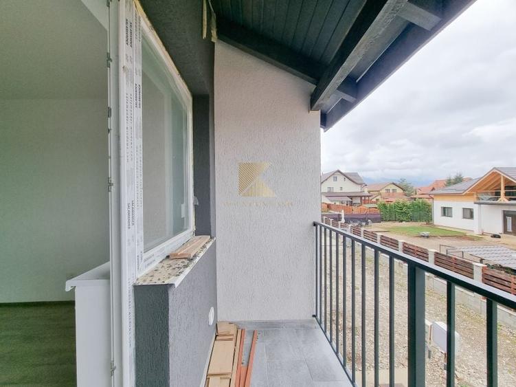 Casă &icirc;nsiruită cu 4 camere și curte proprie - Cartier Izvor, Str. Salc - 18