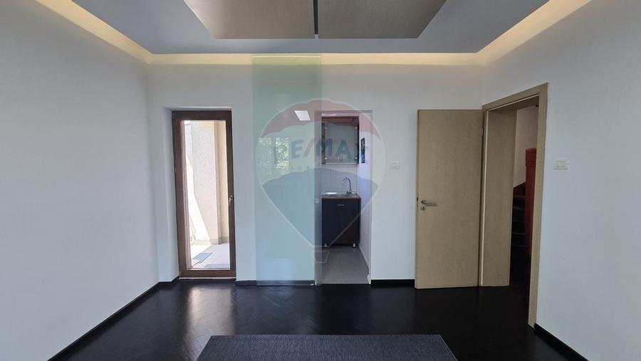 Spațiu de birouri cu 3 camere modern in zona Decebal - 2