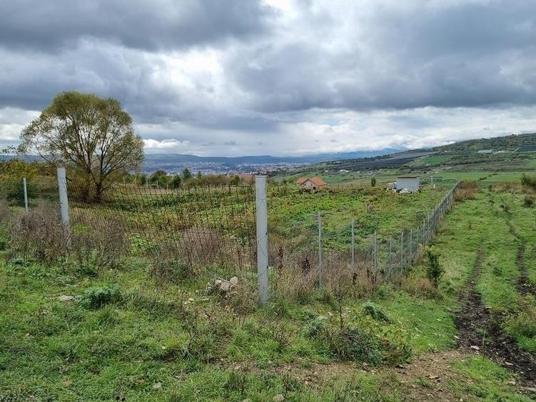 Comision 0%. Teren extravilan de vanzare in Iris, str. Pomet - 1