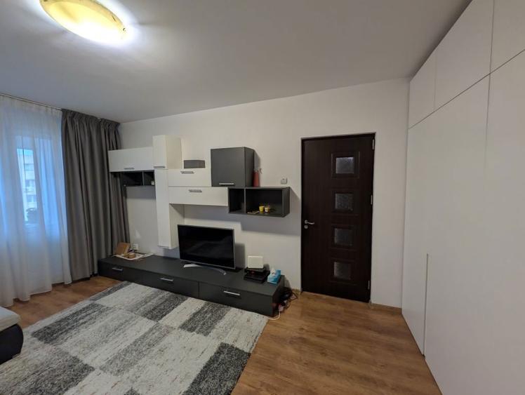 Ofer spre inchiriere apartament spatios de 2 camere - 8