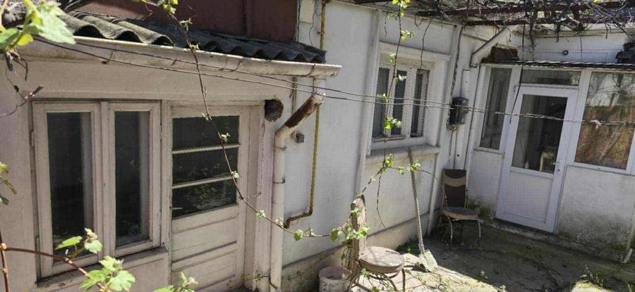 CASA 3 CAMERE CU TEREN SI SPATIU COMERCIAL - TROCADERO - 4