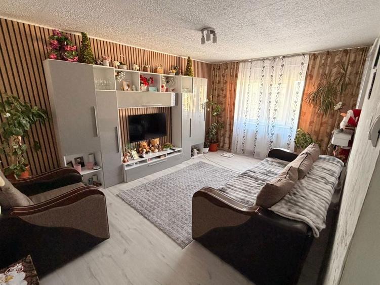 Schimb apartament cu casa in zona Bradu - 4