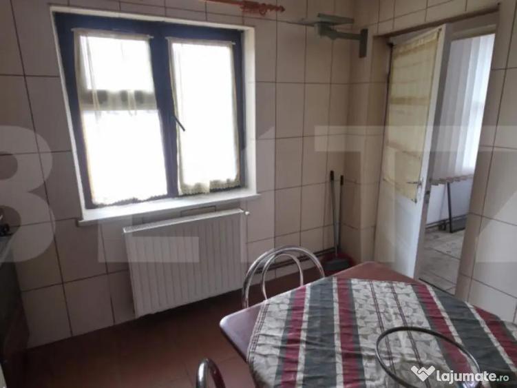 Casa cu 3 camere, curte verde si spatioasa - 15