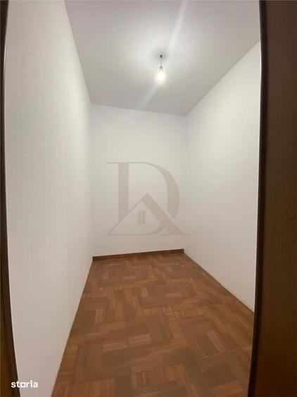 Apartament cu 3 camere în Bucium