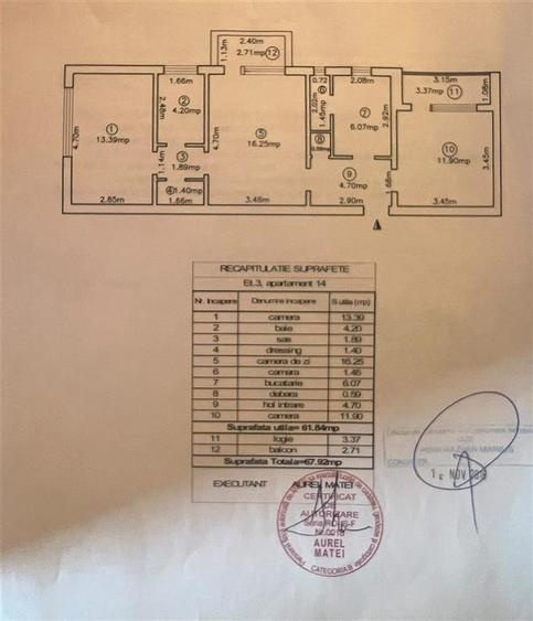 Apartament cu 3 camere semidecomandat în Podu Roș