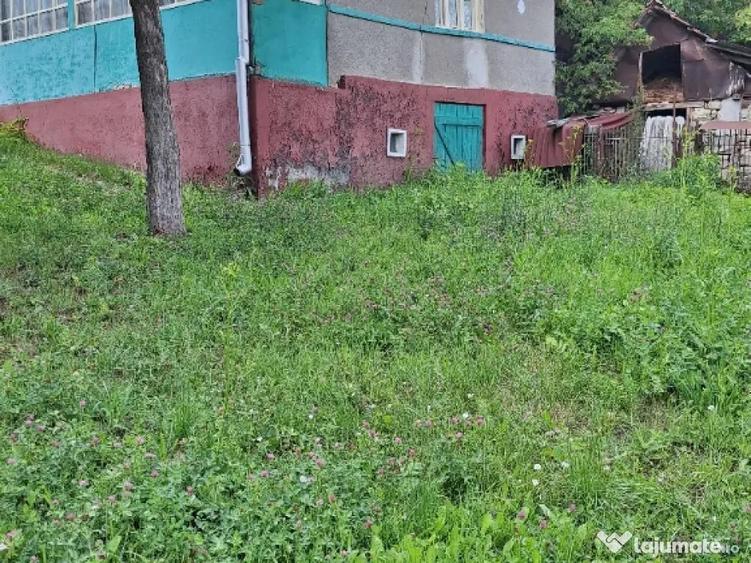 De vanzare casa teren 6000mp sat Tioltiur com. Cornesti jud. Cluj - 1