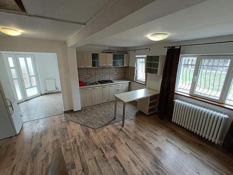 casa de inchiriat - 1