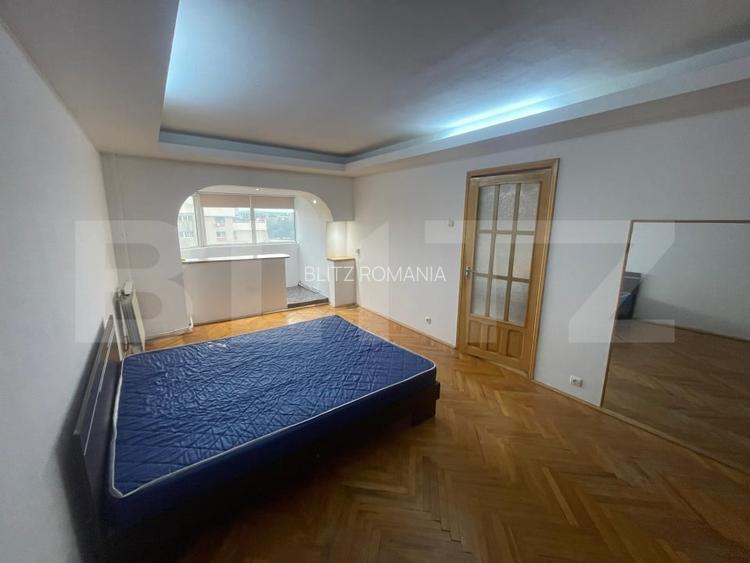 Apartament de vanzare, cu 3 camere, decomandat, 84 mp, zona pasaj Nicolina