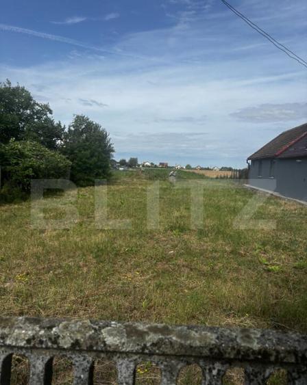 Teren intravilan, de vanzare, 12 ari, zona B-dul Lucian Blag - 1