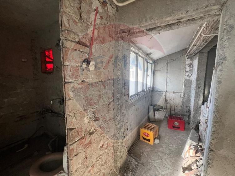 Apartament 3 camere b dul Bucuresti - 7