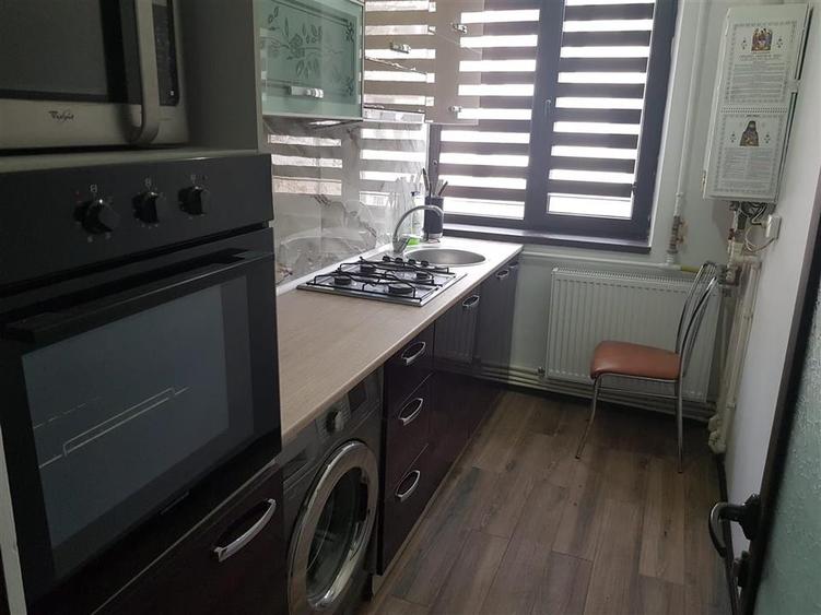 2 camere confort 1 decomandat, Mobilat si Utilat, etaj 1, Independentei - 8