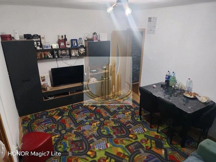 Apartament la etajul 1, baie cu geam și bucătărie închisă | Calea Șagu - 1