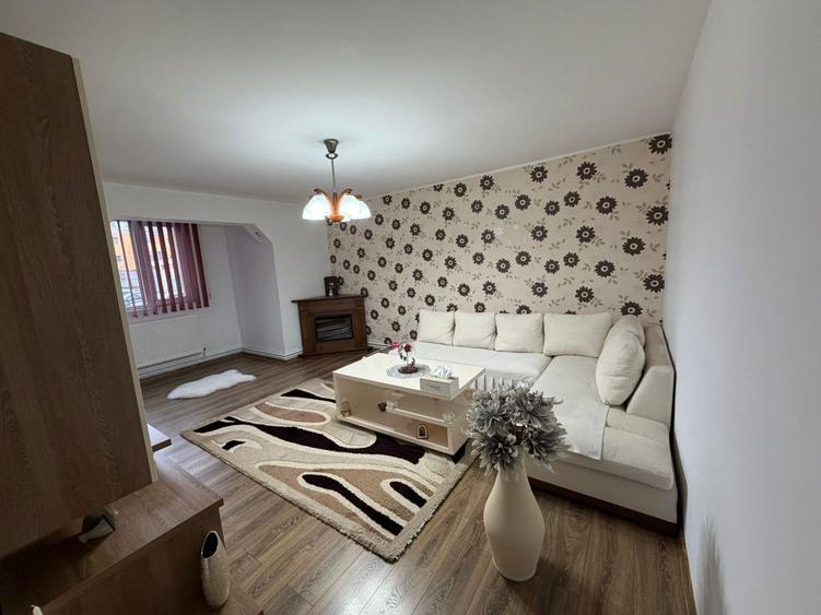 Vand apartament cu 3 camere - 6