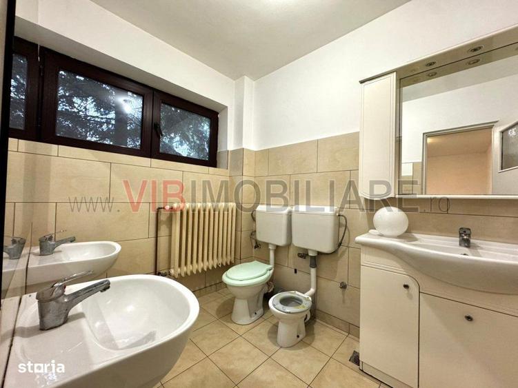 Vila Floreasca - Compozitori - Curte - 8