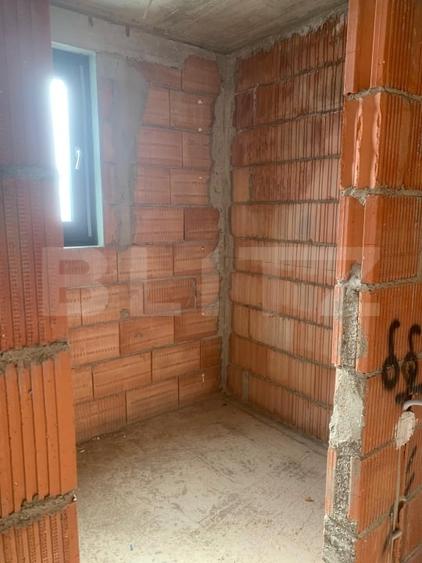 Casă individuală cu 5 camere cu Teren 646 Mp în Bran