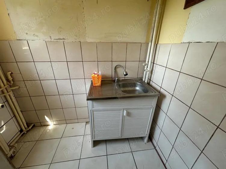 Vand gars.conf I, in Micalca zona 300 pe Faleza Muresului, et.3 din 4,st.37 mp. - 5