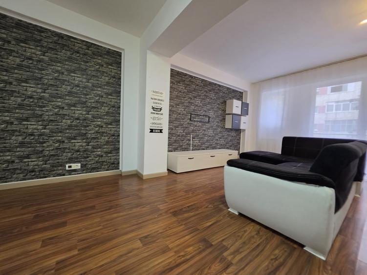 Apartament cu 2 camere semidecomandat în Tomis Nord