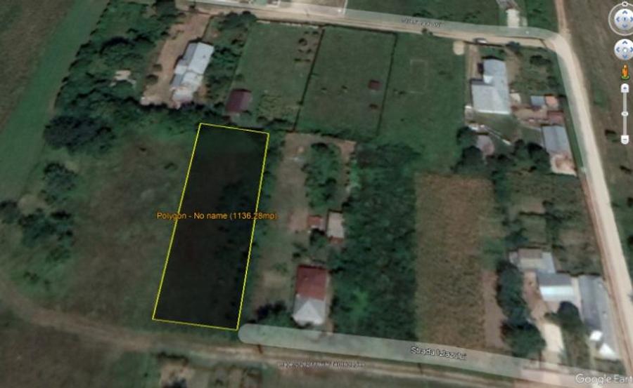 Vând teren intravilan.Terenul are 1120m,deschidere 20 m.Utilitati la poarta. - 2