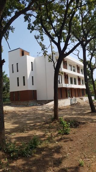 Neptun vanzare teren plus imobil apartamente vacanta - 9