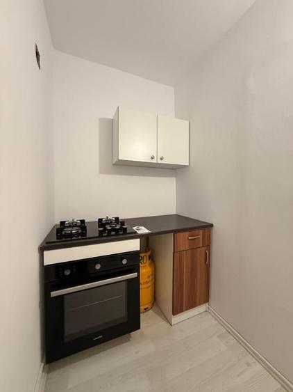 Garsoniera renovata 21 mp utili zona Steaua - 6