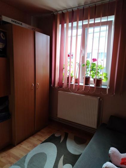 Apartament confort redus cu doua camere - 4